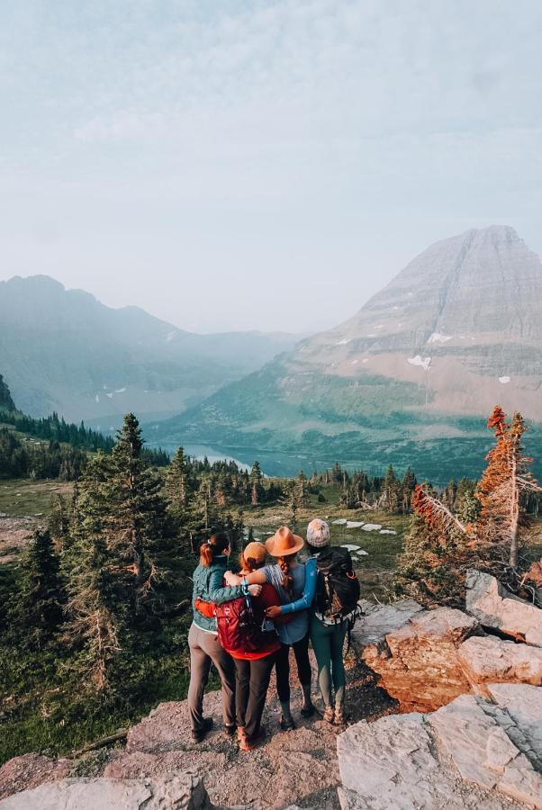 Готель Wander Camp Glacier Coram Екстер'єр фото