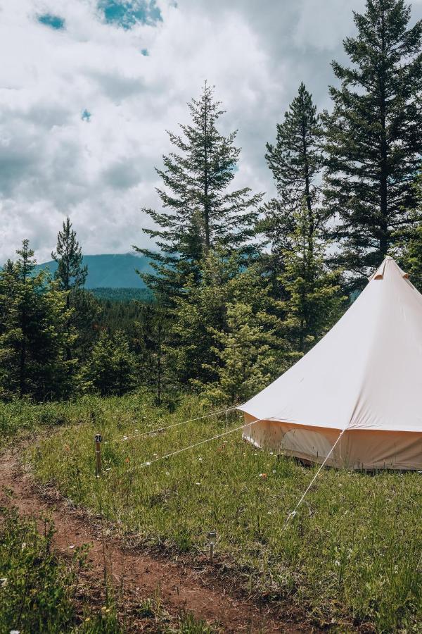 Готель Wander Camp Glacier Coram Екстер'єр фото